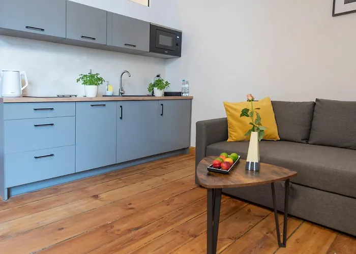 Apartament Provenir Kwiatowa 5 *