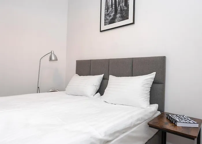 Provenir Kwiatowa 5 Poznań