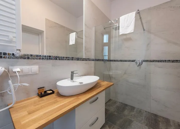 Provenir Kwiatowa 5 * Poznań