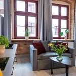 Apartment Provenir Kwiatowa 5 *