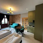 Apartment Provenir Kwiatowa 5 *