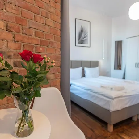 Apartment Provenir Kwiatowa 5 *