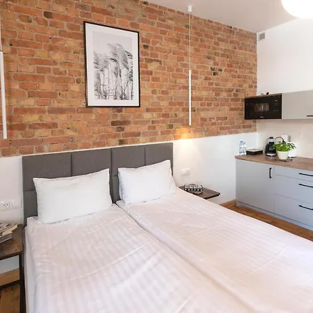 Apartment Provenir Kwiatowa 5 *