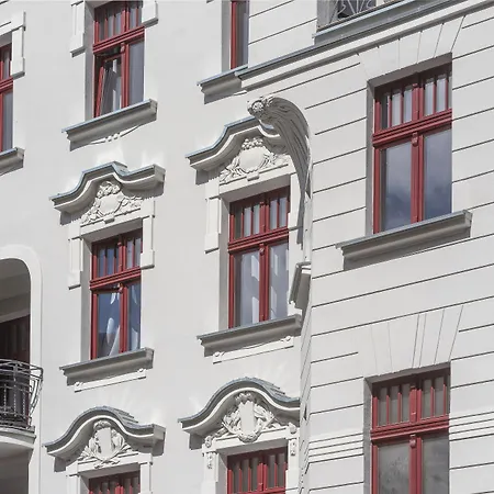 Apartment Provenir Kwiatowa 5 *