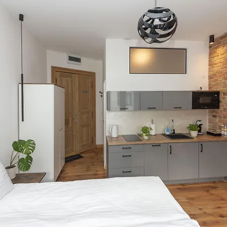 Provenir Kwiatowa 5 Apartman *